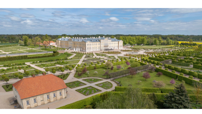 Rundāles pils dārzi