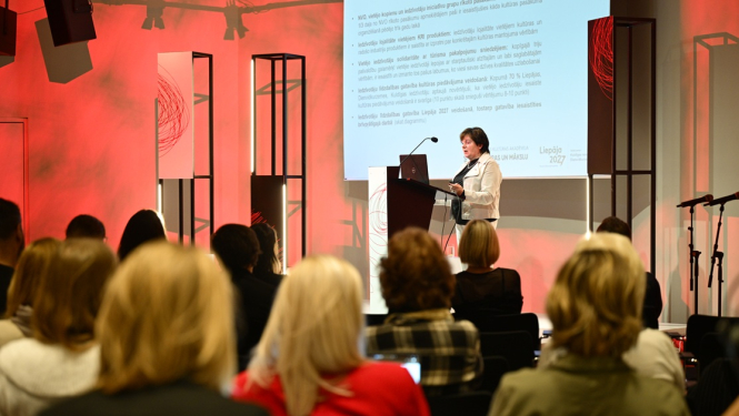 Pētījuma prezentācijas pasākums - prezentētājs un skatītāji