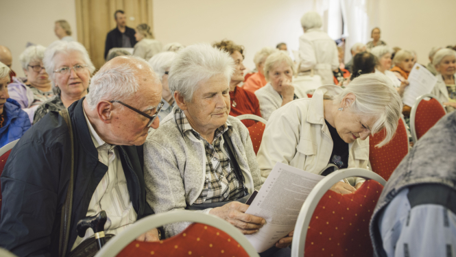 Seniori Turaidas muzejrezervāta rīkotā pasākumā