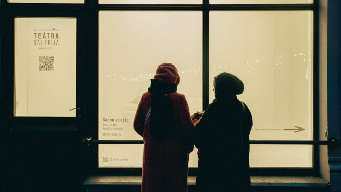 Publicitātes foto jaunai izstādei Čehova teātra galerijā