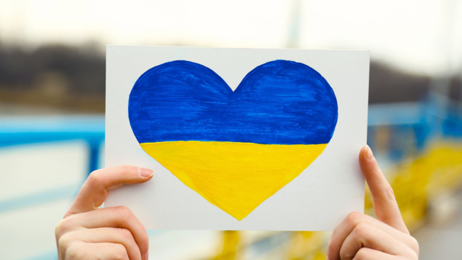 Ukrainas karoga krāsas sirds formā