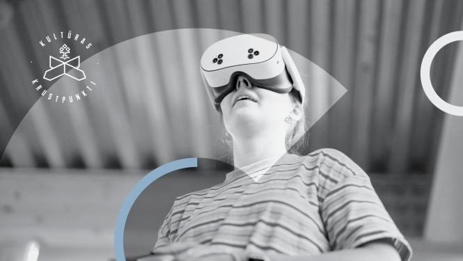 Cilvēks ar virtuālās realitātes brillēm