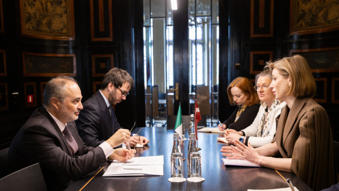 Kultūras ministre Agnese Lāce un ministrijas pārstāvji tiekas ar Itālijas vēstnieku Latvijā