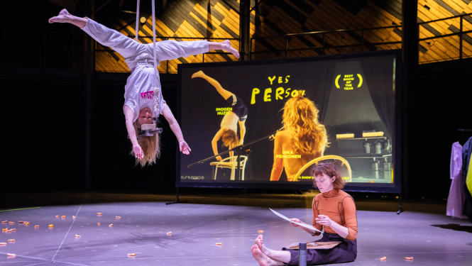 Izrādes fragments Rīgas cirka 2026. gada sezonas atklāšanas preses konferencē Rīgas cirka Arēnā