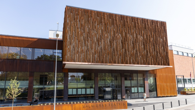 Valmieras teātra ēka