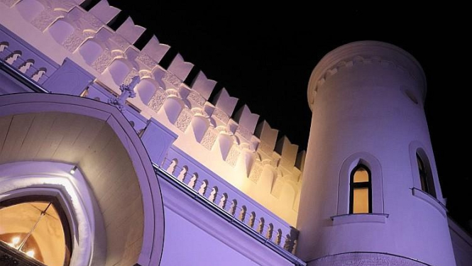 Svinīgi atklāta restaurētā Stāmerienas pils