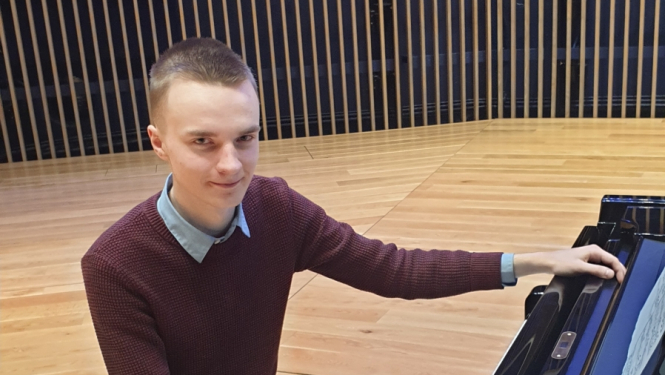 Jaunais pianists Andrejs Mārtiņš Grīnbergs.