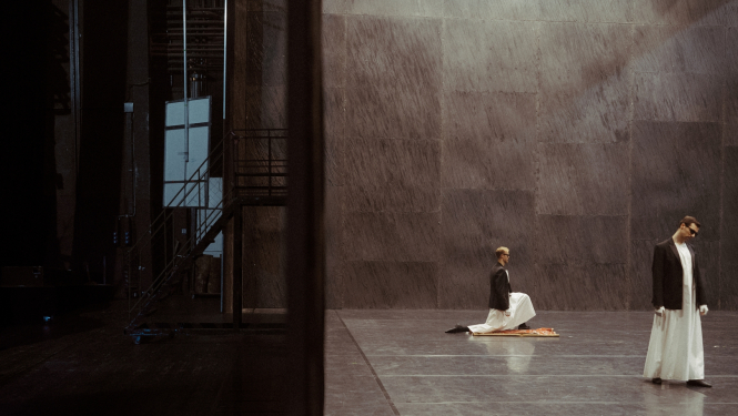 Mākslinieki uz skatuves