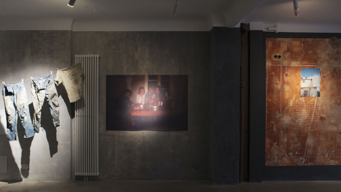 Ance Vilnīte. Personālizstāde “Dievs Tēvs Debesīs” mākslas telpā “Brīvība” (10.12.2021.–08.01.2022.). Foto: Kristīne Madjare