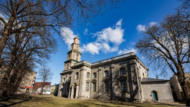 Noslēgts līgums par vērienīga kultūras un dabas mantojuma projekta īstenošanu Dienvidkurzemē