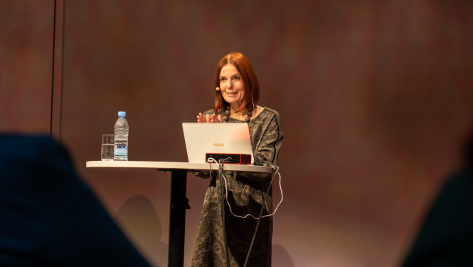 Jāzepa Vītola Latvijas Mūzikas akadēmijas Muzikoloģijas katedras lektore un “Sinfonietta Rīga” mākslinieciskā producente Baiba Kurpniece