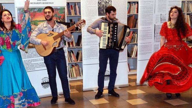 Turpinot iesākto romu integrācijas jomā, KM īstenos projektu „Latvijas romu platforma II: dialogs, līdzdalība un savstarpēja mācīšanās”