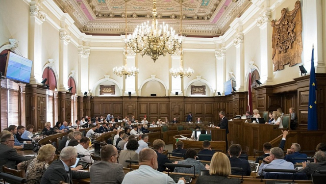 Saeima pieņem grozījumus Sabiedrības integrācijas fonda likumā