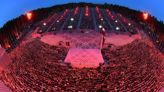 LNKC un „Biļešu paradīze” vienojas par izlīgumu Dziesmu un deju svētku biļešu tirdzniecības lietā