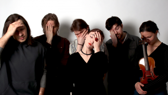 Tumšās folkmūzikas grupa “Juuk”