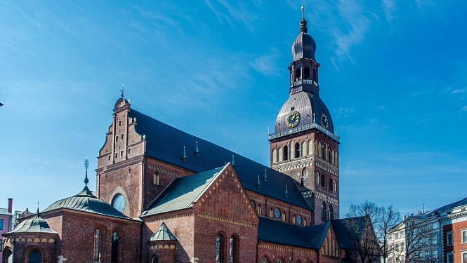 Atvadīšanās no mākslinieces Džemmas Skulmes notiks sestdien, 16. novembrī