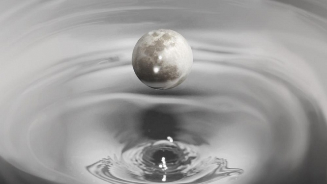 Mēness pazudusī kurpe. Arta Ostupa un Sabīnes Moores audiovizuāla dzejas performance