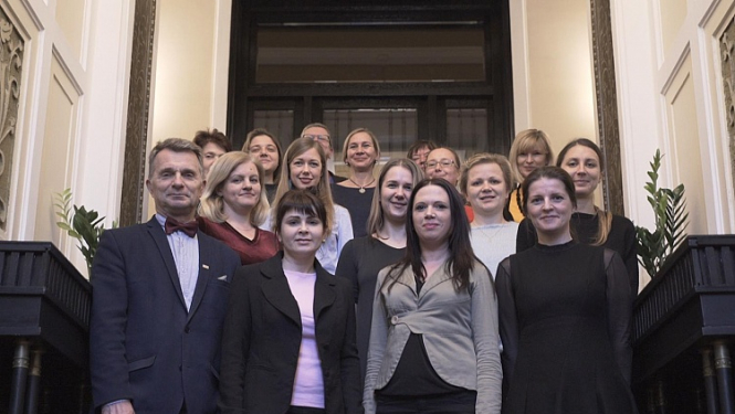 Sveicam Latvijas Nacionālo teātri 100. dzimšanas dienā