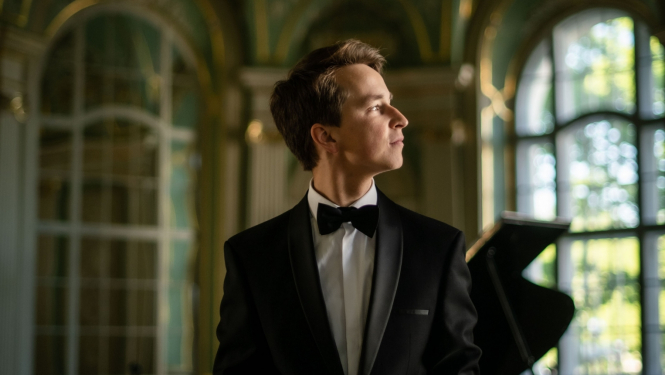 Pianists Daumants Liepiņš