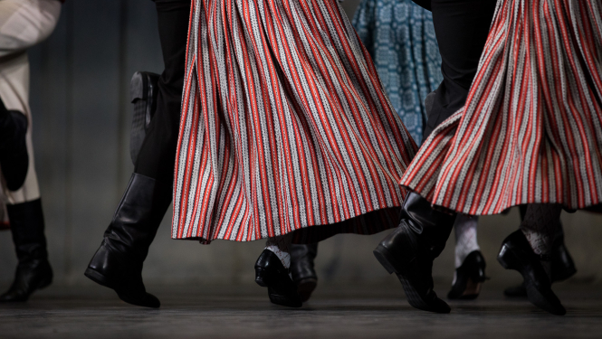 Dejotāji uz skatuves, LNKC arhīva foto