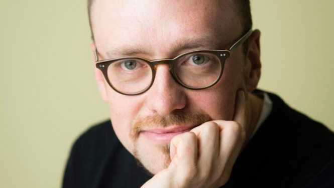 Deniss Hanovs, publicitātes attēls