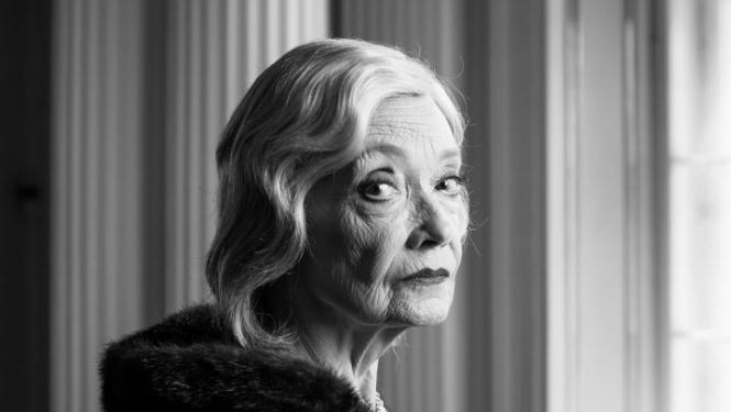 Aktrise Astrīda Kairiša