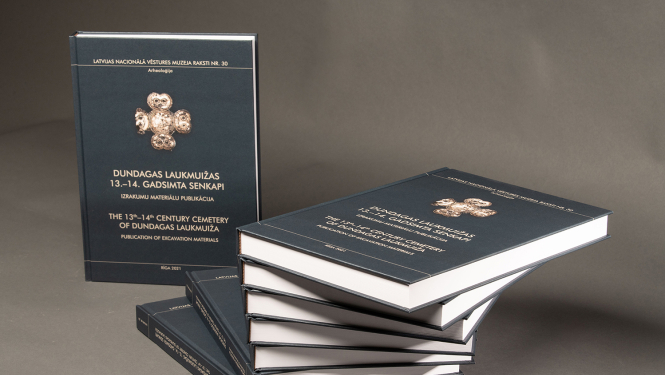 Grāmata par Dundagas Laukmuižas 13.–14. gadsimta senkapiem.