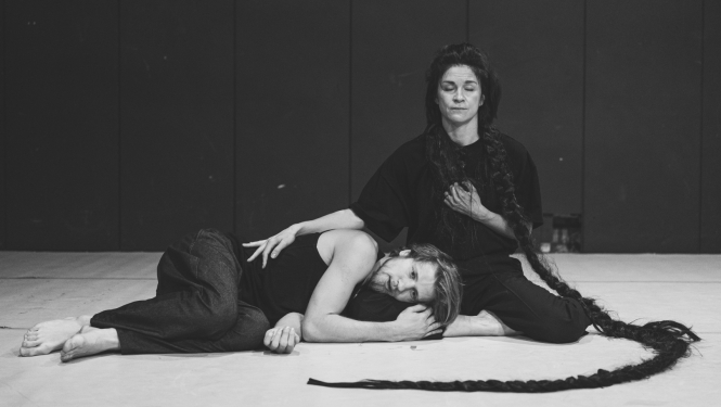 Dailes teātrī top izrāde “Eiridīke”, foto: Marko Rass