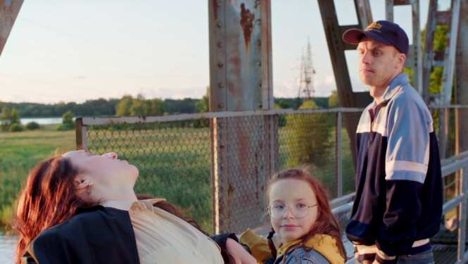 Kadrs no filmas "Elpot zem ūdens"