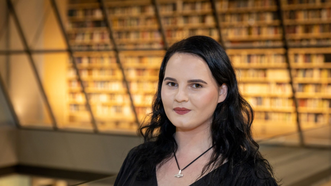 LNB pētniece Elza Ungure