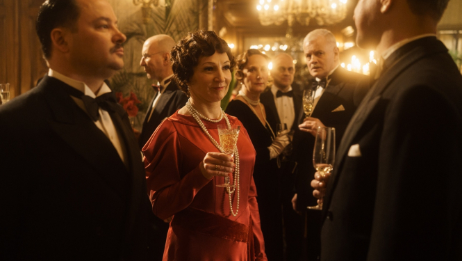 Cilvēki preses ballē - kadrs no filmas