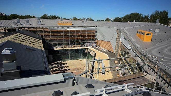 Topošajās muzeja krātuvēs Pulka ielā 8 paveikti jau 85% no plānotajiem darbiem