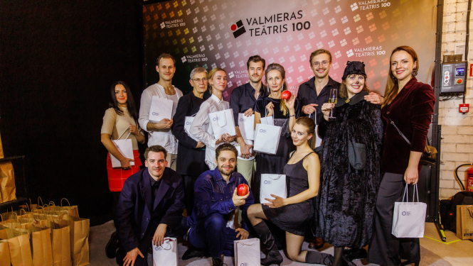 Valmieras teātra aizvadītās sezonas labākie mākslinieki, foto: Matīss Markovskis