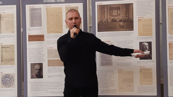 Gints Zelmenis, LNA Dokumentu publikāciju un popularizēšanas nodaļas vadošais pētnieks