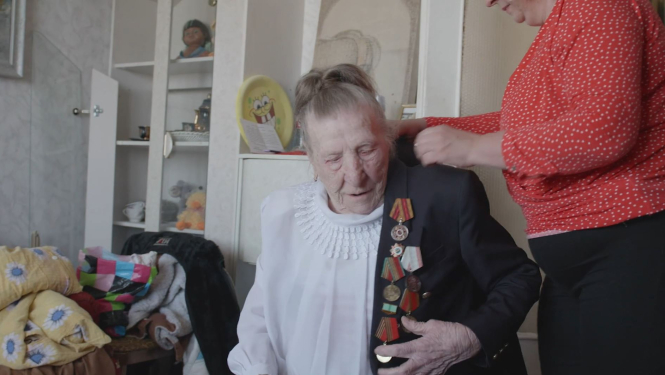 Staņislava Tokalova filmas projekta "Iestrēguši" vizuālais materiāls.