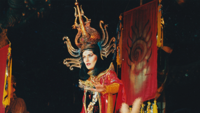 Ieva Kepe titullomā operā "Turandota", 17.01.1998., foto: Gunārs Janaitis, LNOB arhīvs.