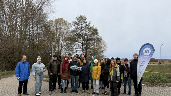 Teātra kolektīvs pie jūras