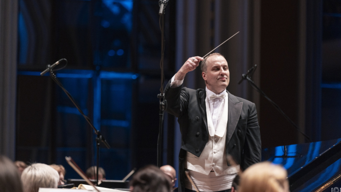 Diriģents Jānis Stafeckis