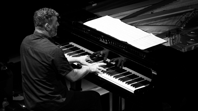 Džons Kamīls Farā (John Kameel Farah)