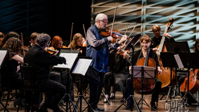 Kamerorķestris Kremerata Baltica un vijolnieks Gidons Krēmers