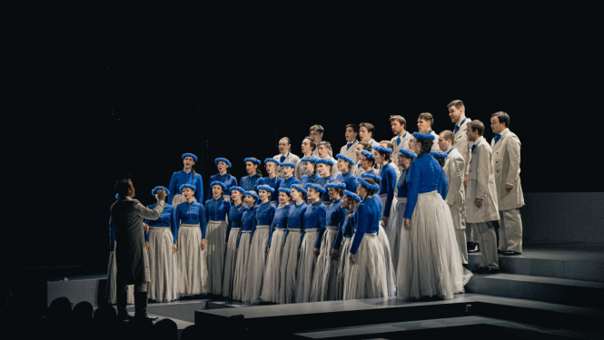 Jauniešu koris "Kamēr..."