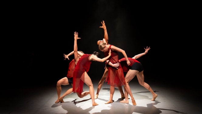 Laikmetīgā baleta izrāde