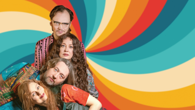 Izrādes vizuālais materiāls