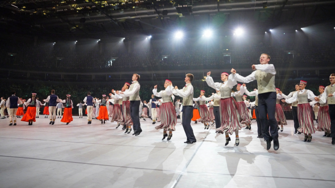 Latviešu skatuviskā dejas lielkoncerts "Balts", foto: Jānis Pipars / LNKC