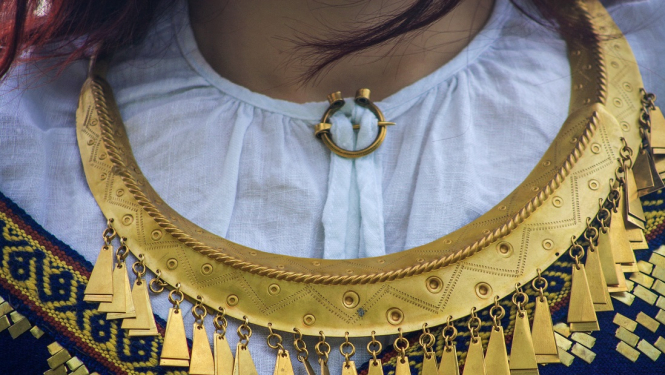 Tautastērpa fragments