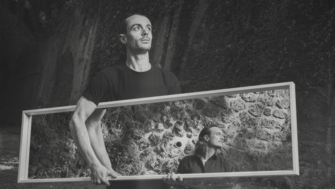 Duets CLAUS&CLAUSEN – franču čellists Gaspars Klauss un dāņu dziedātājs, indie popa apvienības Efterklang solists Kaspers Klausens