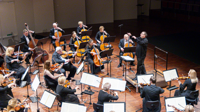 Liepājas simfoniskais orķestris, komponists un diriģents Andris Vecumnieks, foto: Jānis Vecbrālis.