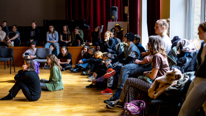 Jaunieši Latvijas Kultūras akadēmijā