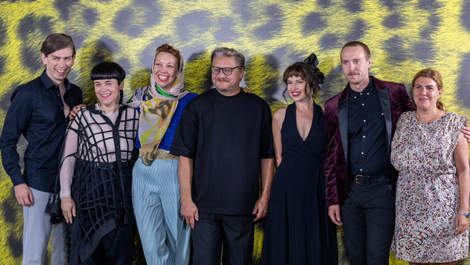 Filmas komandas pirmizrādes kopbilde, foto: Liisbet Valdoja