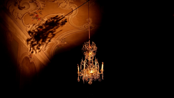 Lustra Rundāles pils Lielajā galerijā